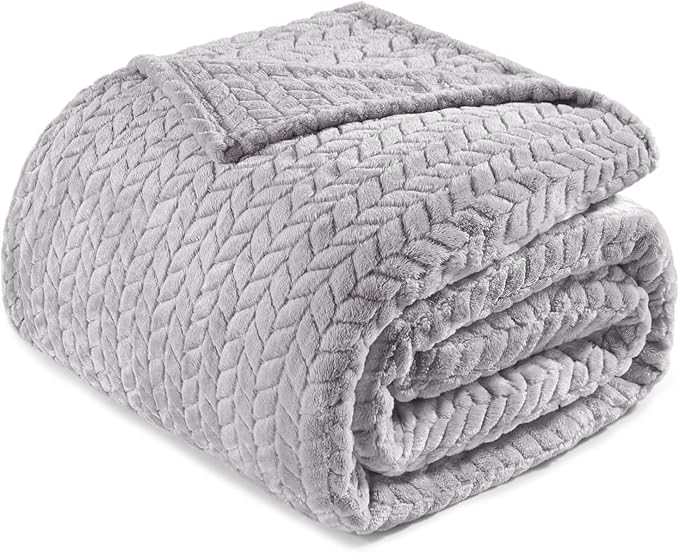 Exclusivo Mezcla Fleece King Size Blanket for Bed, 90x104 Inches Soft Cozy Jacquard Flannel Blankets, Lightweight Fuzzy Plush Warm for Women, Light Grey