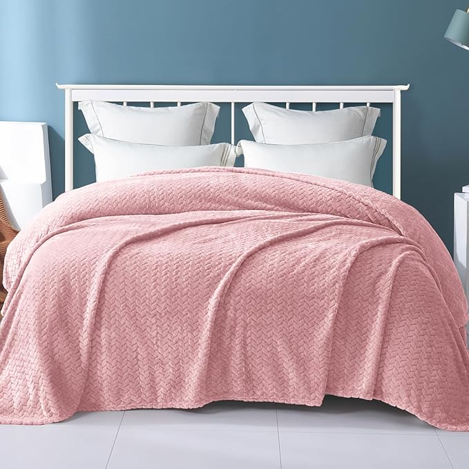 Exclusivo Mezcla Fleece Twin Size Blanket for Bed, 90x66 Inches Soft Cozy Jacquard Flannel Blankets, Lightweight Fuzzy Plush Warm for Women, Pink