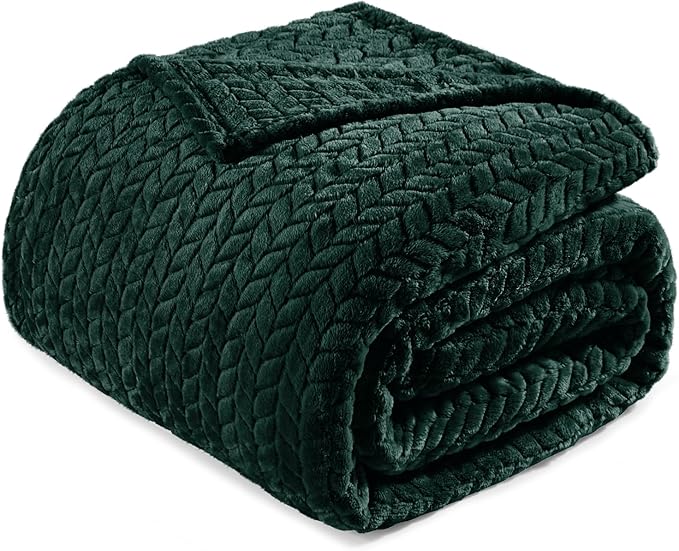 Exclusivo Mezcla Fleece Queen Size Blanket for Bed, 90x90 Inches Soft Cozy Jacquard Flannel Blankets, Lightweight Fuzzy Plush Warm for Women, Forest Green
