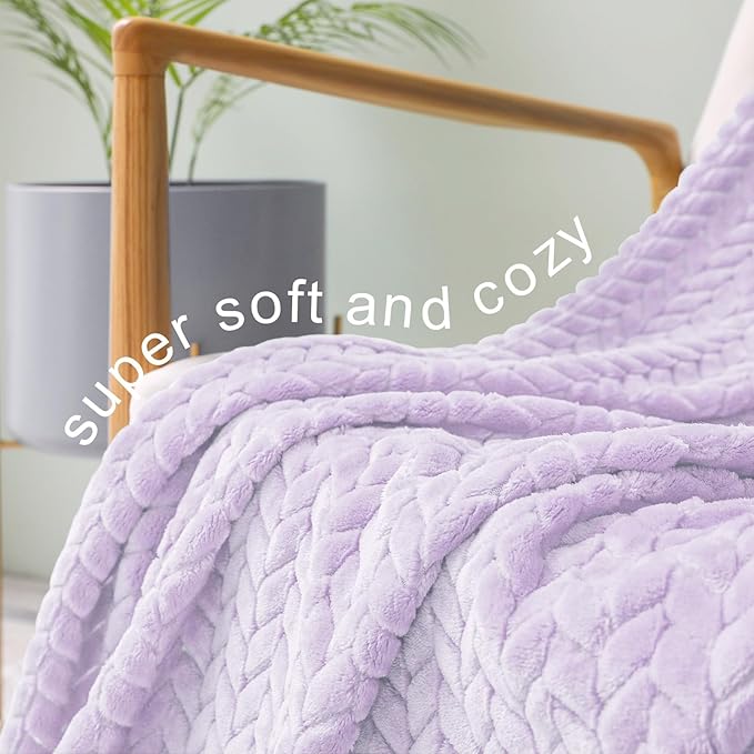 Exclusivo Mezcla Fleece Queen Size Blanket for Bed, 90x90 Inches Soft Cozy Jacquard Flannel Blankets, Lightweight Fuzzy Plush Warm for Women, Lilac Purple