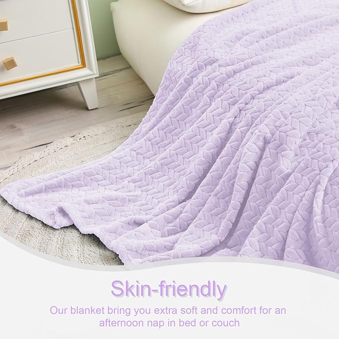 Exclusivo Mezcla Fleece King Size Blanket for Bed, 90x104 Inches Soft Cozy Jacquard Flannel Blankets, Lightweight Fuzzy Plush Warm for Women, Lilac Purple