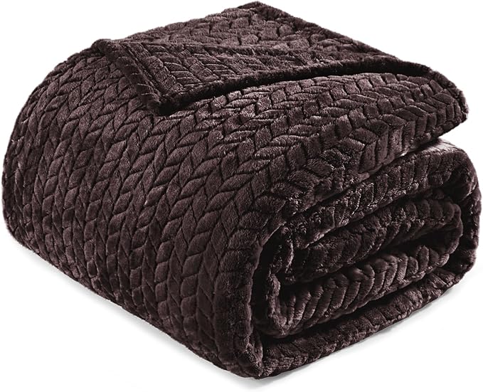 Exclusivo Mezcla Fleece King Size Blanket for Bed, 90x104 Inches Soft Cozy Jacquard Flannel Blankets, Lightweight Fuzzy Plush Warm for Women, Coffee