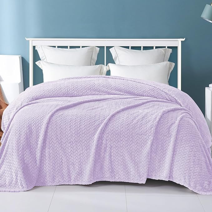 Exclusivo Mezcla Fleece Twin Size Blanket for Bed, 60x80 Inches Soft Cozy Jacquard Flannel Blankets, Lightweight Fuzzy Plush Warm for Women, Lilac Purple