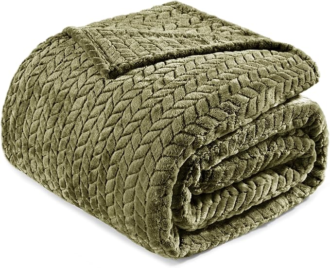 Exclusivo Mezcla Fleece Queen Size Blanket for Bed, 90x90 Inches Soft Cozy Jacquard Flannel Blankets, Lightweight Fuzzy Plush Warm for Women, Olive Green