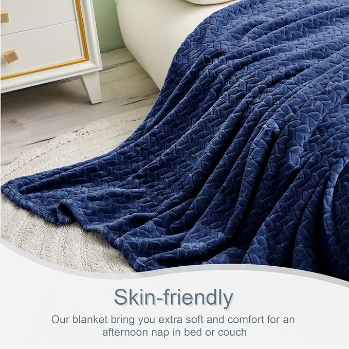 Exclusivo Mezcla Fleece Twin Size Blanket for Bed, 90x66 Inches Soft Cozy Jacquard Flannel Blankets, Lightweight Fuzzy Plush Warm for Women, Navy Blue