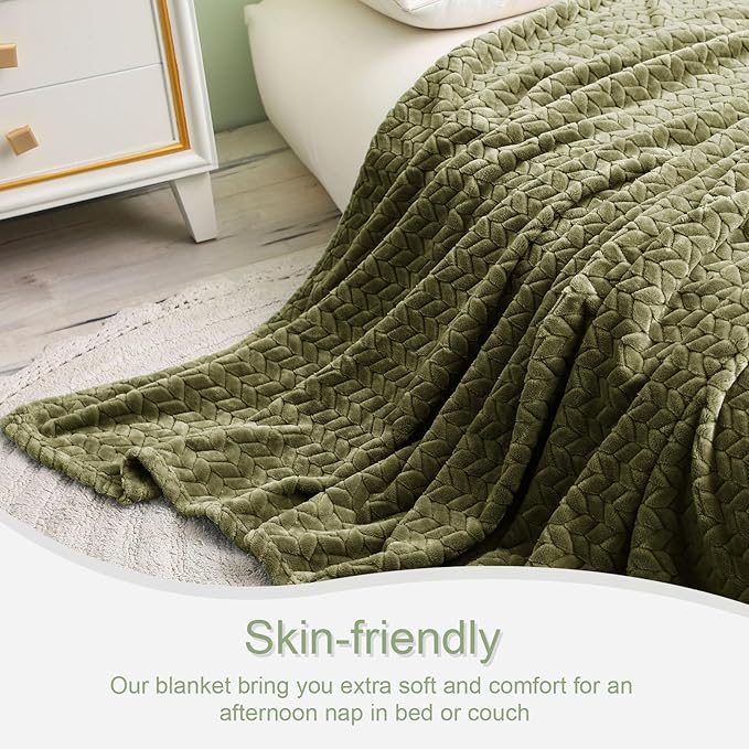 Exclusivo Mezcla Fleece Queen Size Blanket for Bed, 90x90 Inches Soft Cozy Jacquard Flannel Blankets, Lightweight Fuzzy Plush Warm for Women, Olive Green