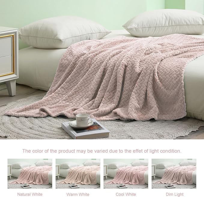 Exclusivo Mezcla Fleece Twin Size Blanket for Bed, 60x80 Inches Soft Cozy Jacquard Flannel Blankets, Lightweight Fuzzy Plush Warm for Women, Camel